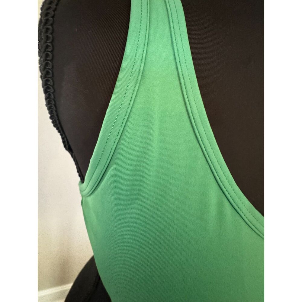 Aritzia TNA Action Green Sports Bra Size M Racerback Athletic Crop - Picture 6 of 8